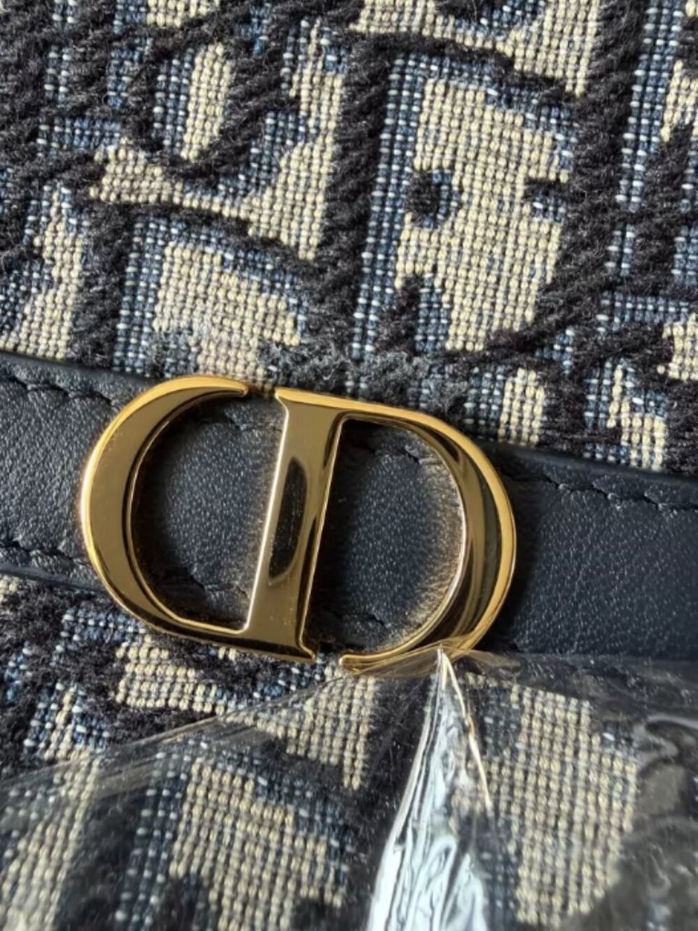 Dior 30 Montaigne Mini Bag - Picture 4 of 6